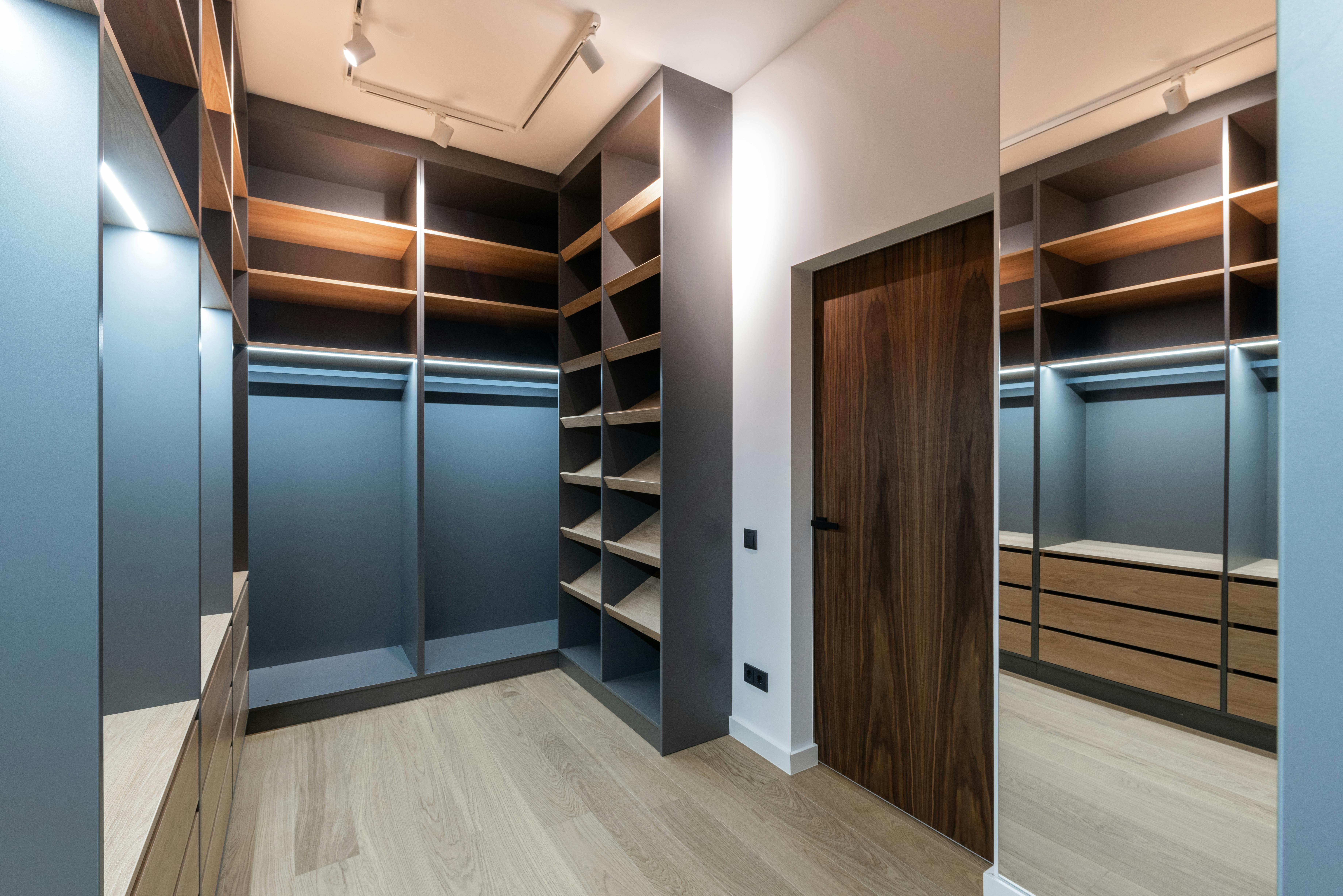 Elegant closet organization system